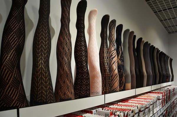 L"indispensable guide pour choisir des collants opaques : sublimez votre style hivernal avec chic et élégance !